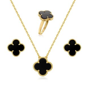Clover Pendant Necklace